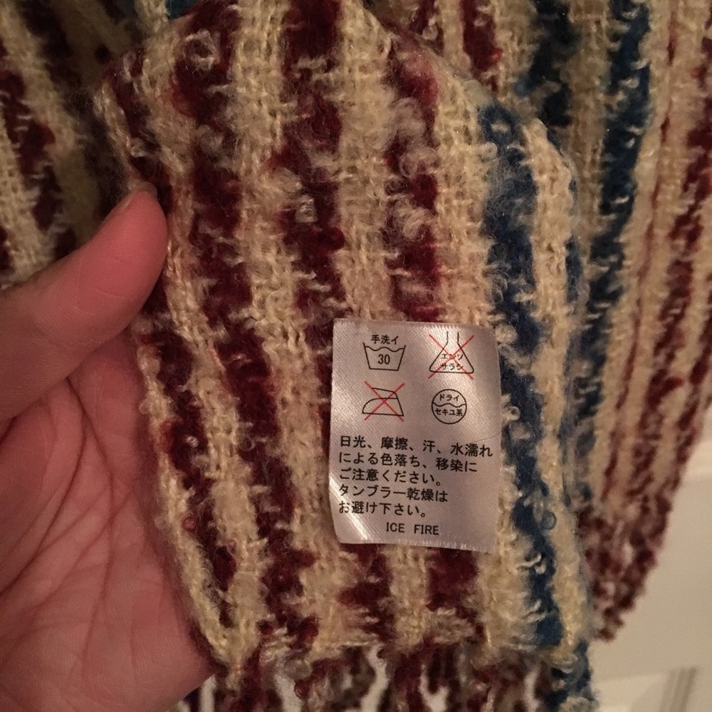 Pretty cozy scarf from Japan